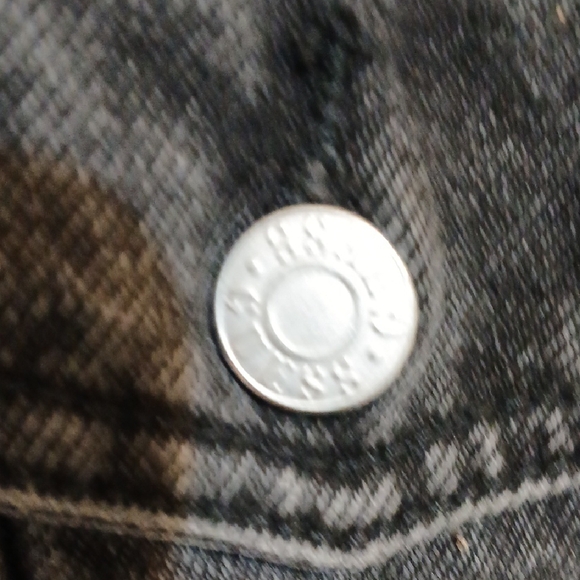 Guess Charcoal Cropped Denim Jacket - Picture 6 of 10